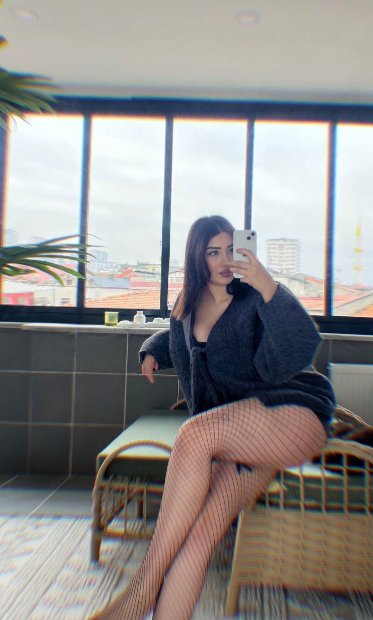 Karacasu Zeki ve Nazik Kadın Bayan Escort Reyhan